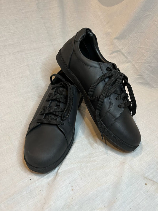 Zapatillas cuero negro