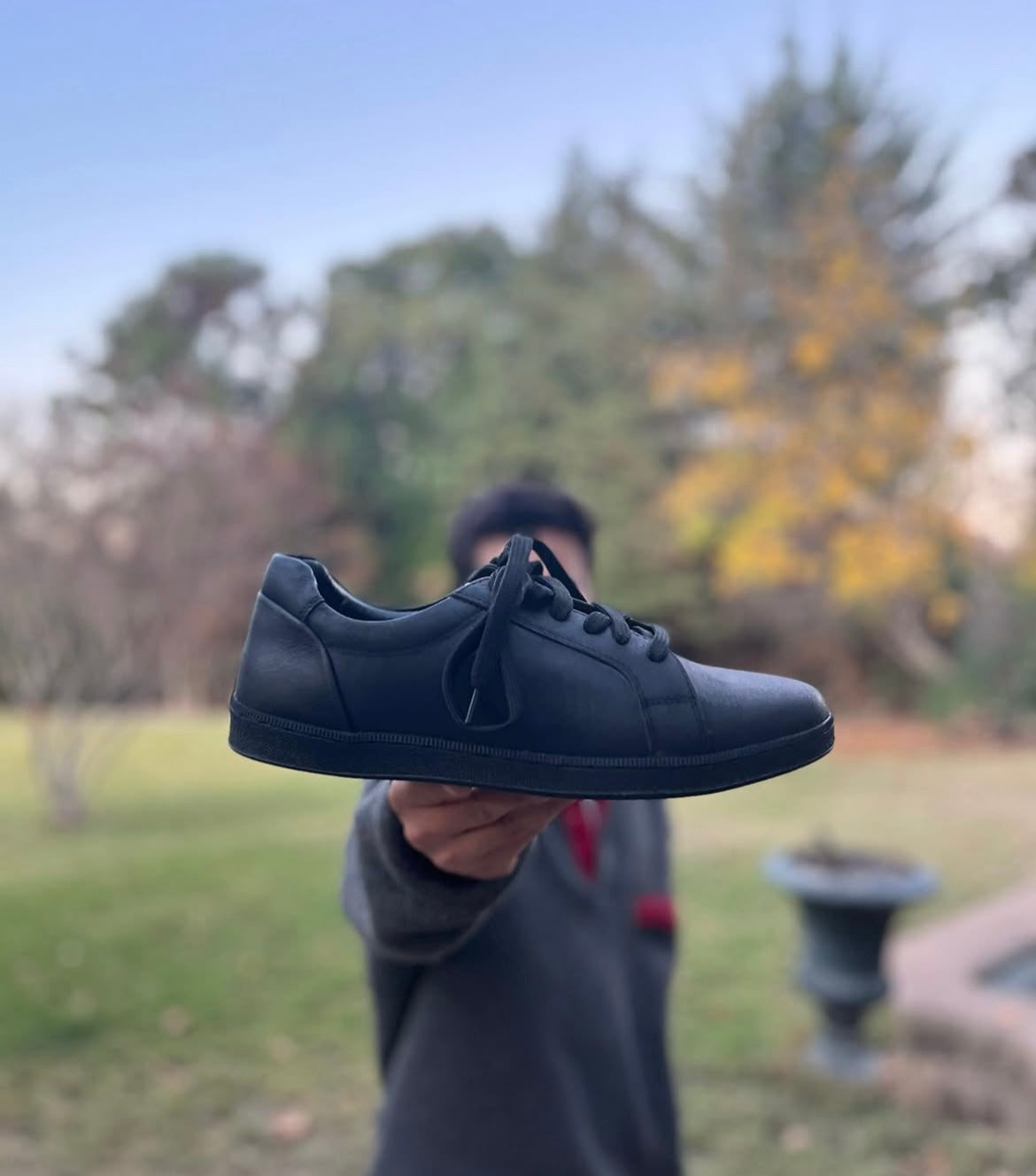 Zapatillas cuero negro